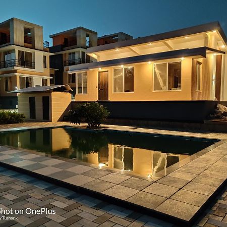 Royal Meadows Igatpuri 2Bhk Poolside Villa Εξωτερικό φωτογραφία