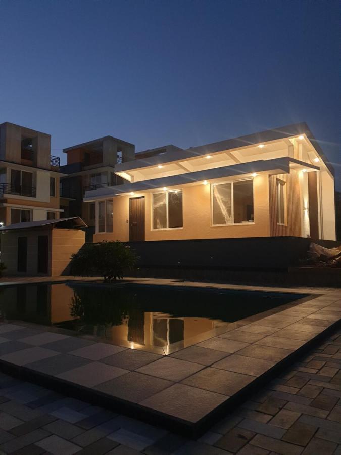 Royal Meadows Igatpuri 2Bhk Poolside Villa Εξωτερικό φωτογραφία
