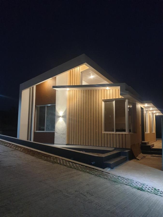 Royal Meadows Igatpuri 2Bhk Poolside Villa Εξωτερικό φωτογραφία